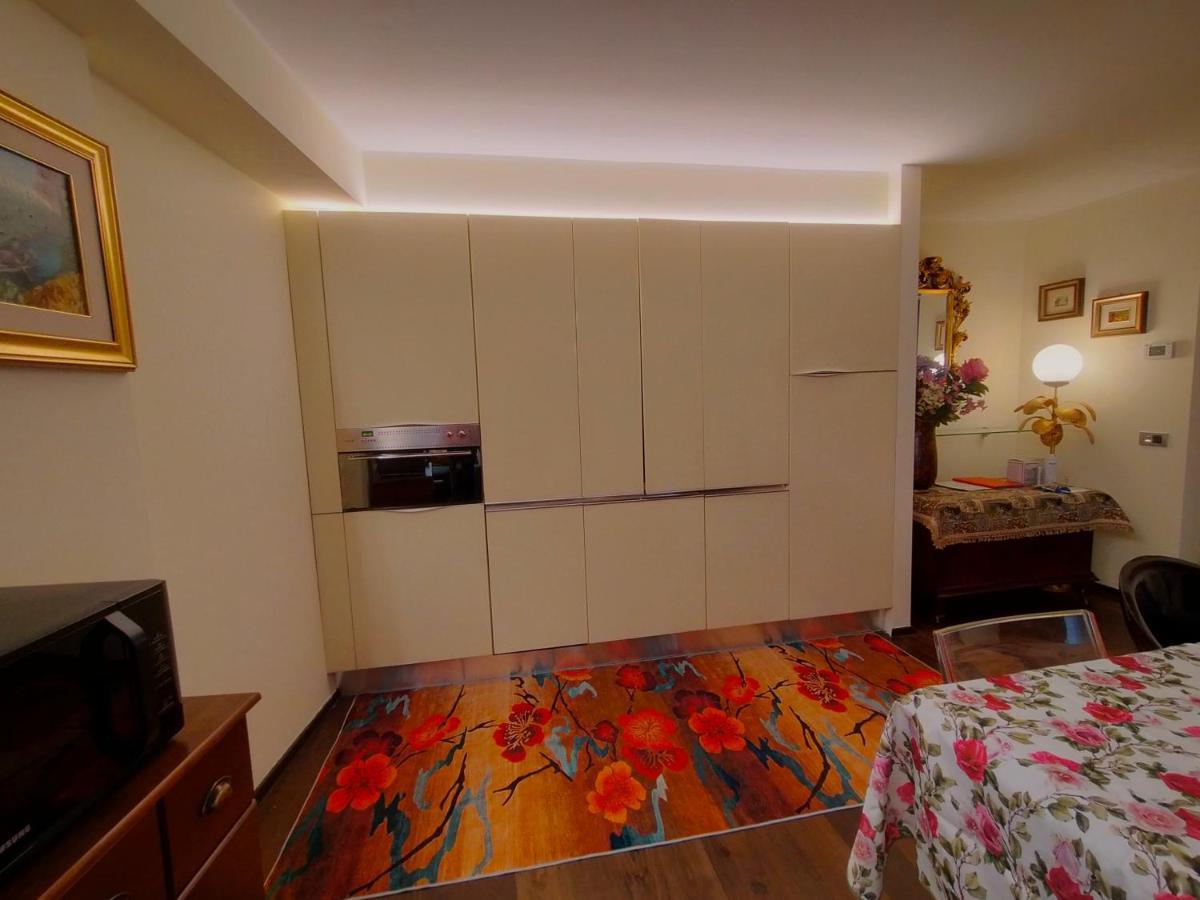 Verona City San Zeno Apartment Buitenkant foto